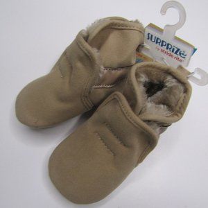 Stride Rite Surprize stage 1 prewalker beige soft sole faux fur lined baby shoes